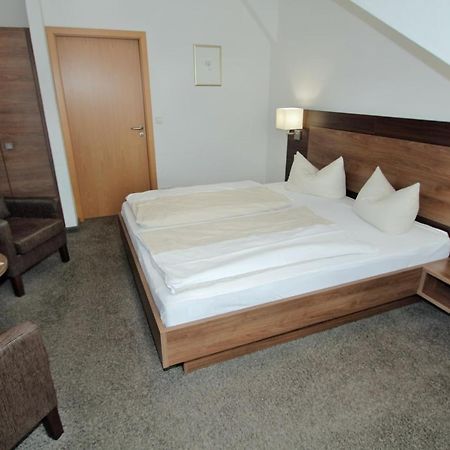 Weinhotel Kienle Бурвайлер Экстерьер фото