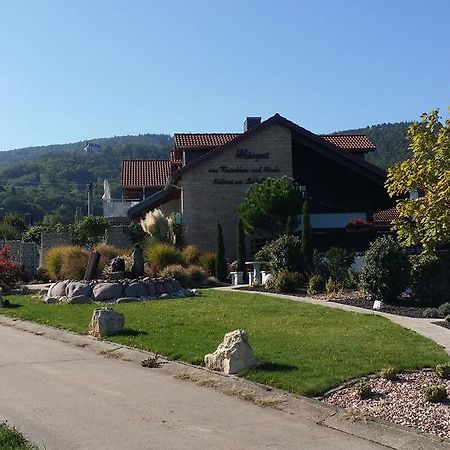 Weinhotel Kienle Бурвайлер Экстерьер фото