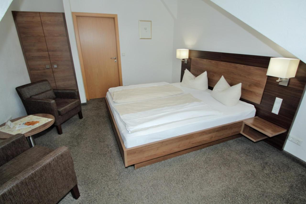 Weinhotel Kienle Бурвайлер Экстерьер фото