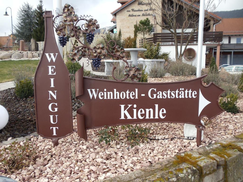 Weinhotel Kienle Бурвайлер Экстерьер фото