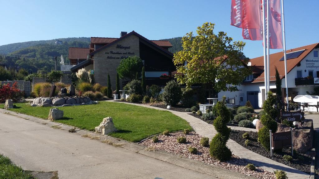 Weinhotel Kienle Бурвайлер Экстерьер фото